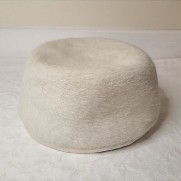 50s Designer Pillbox Hat - Picture 2 of 10